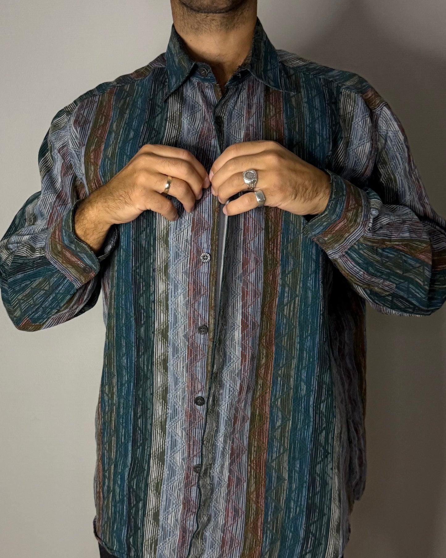 Zig Zag Pattern Shirt (M/L)