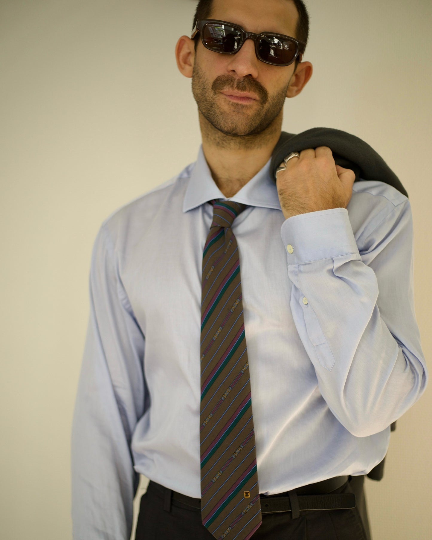 Cutaway Collar Shirt (L/XL)