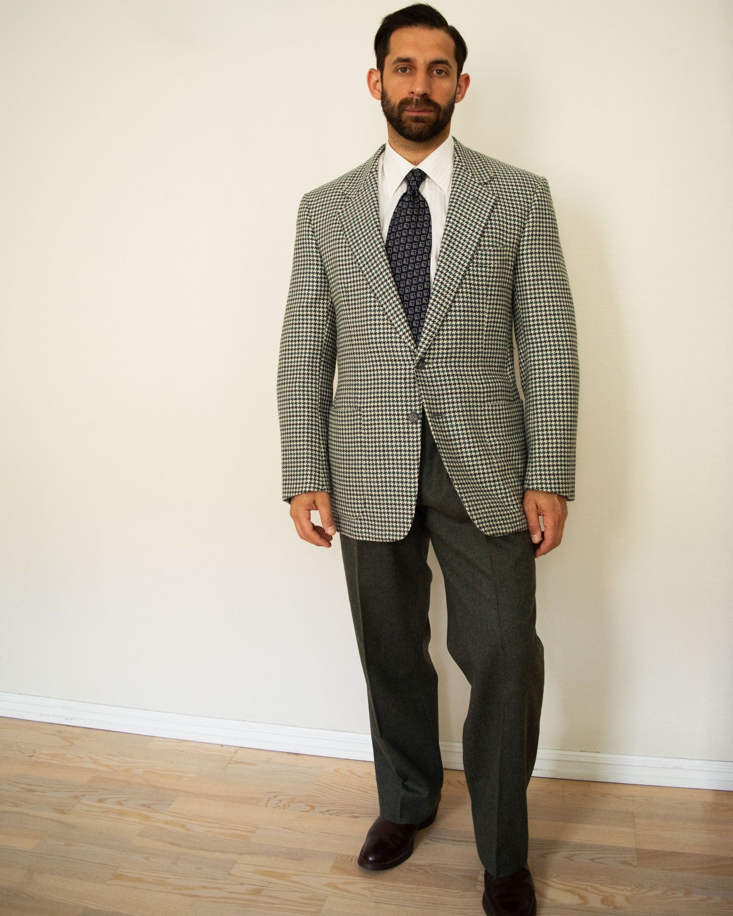 Houndstooth Wool Suit (50)