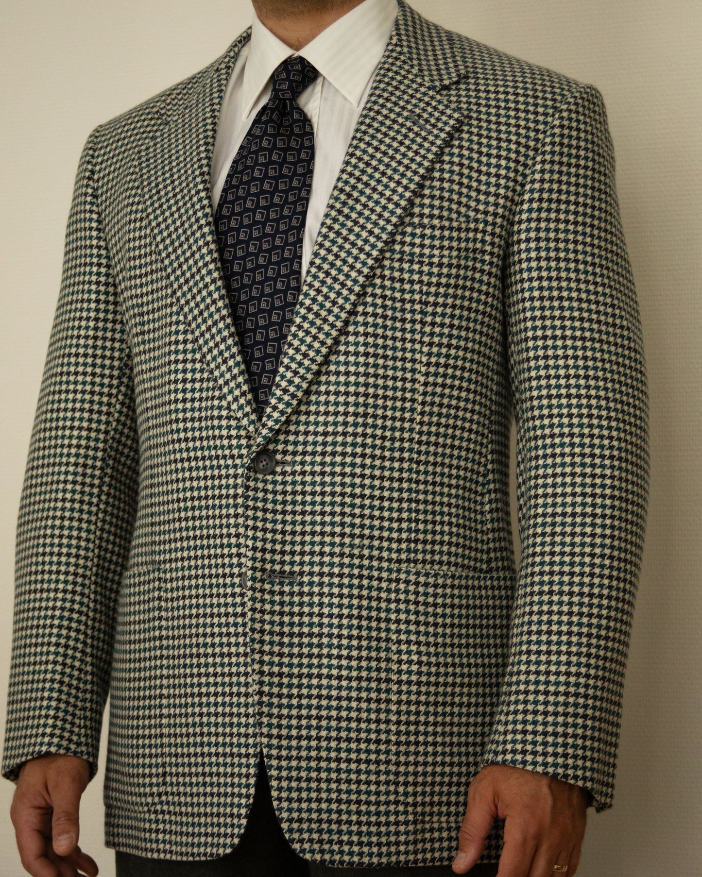 Houndstooth Wool Suit (50)