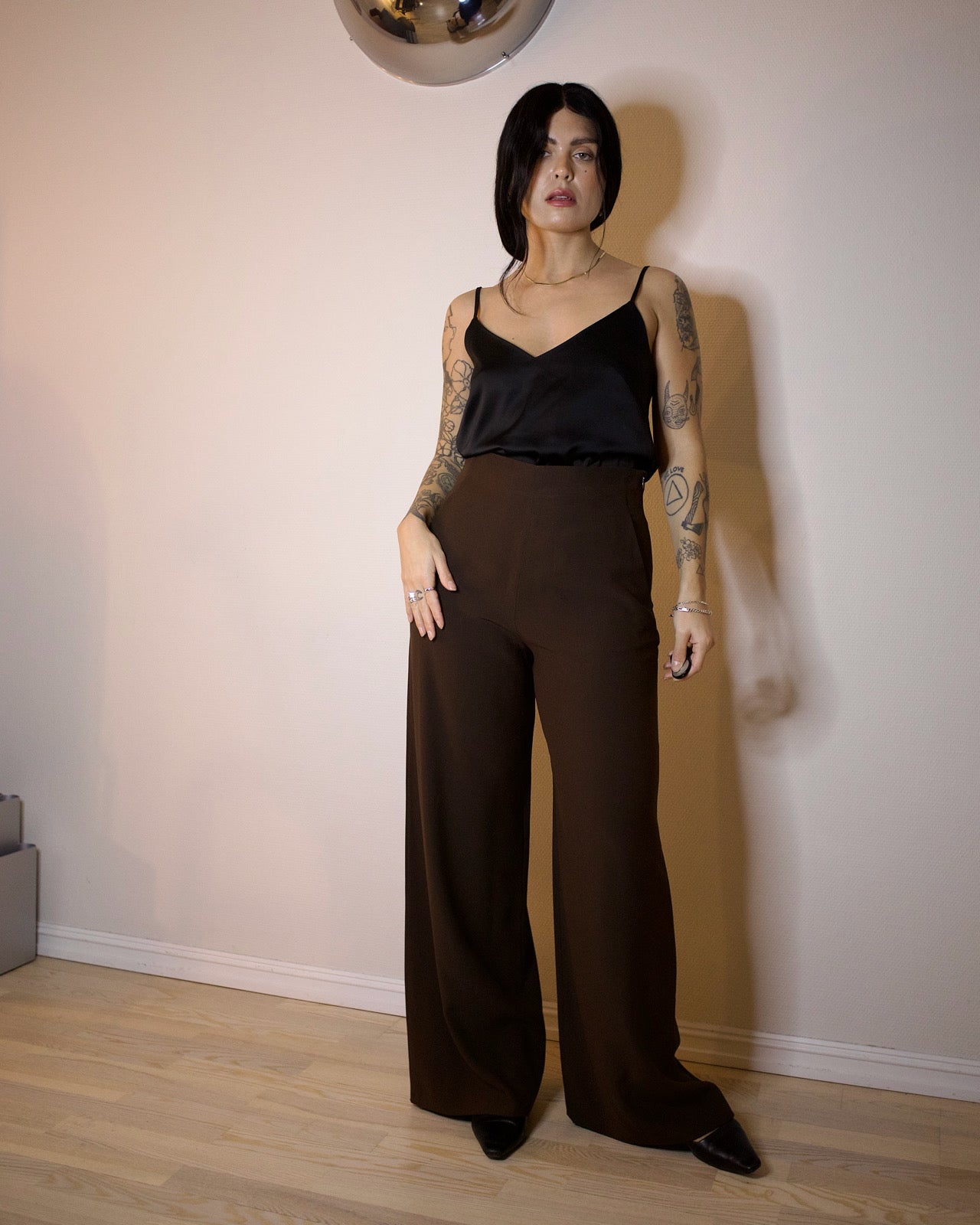 High-Waist Wide-Leg Trousers (M)