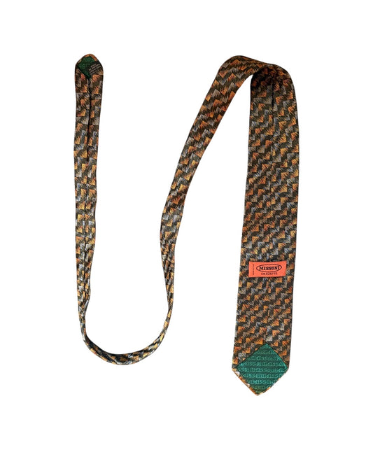 Zig Zag Pattern Silk Necktie